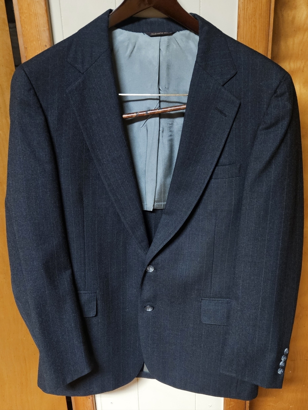 Vintage Redwood & Ross 100% Wool Classic Men's Dark Gray Pinstripe Suit